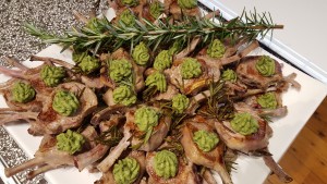 Frenched_Lamb_Cutlets_with_Pea_and_Mint_Puree[1]